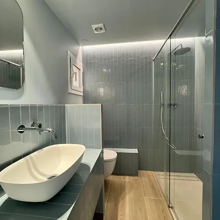 Acogedor Atico Con Piscina Y Vistas Al Mar Apartment Roses Exterior photo